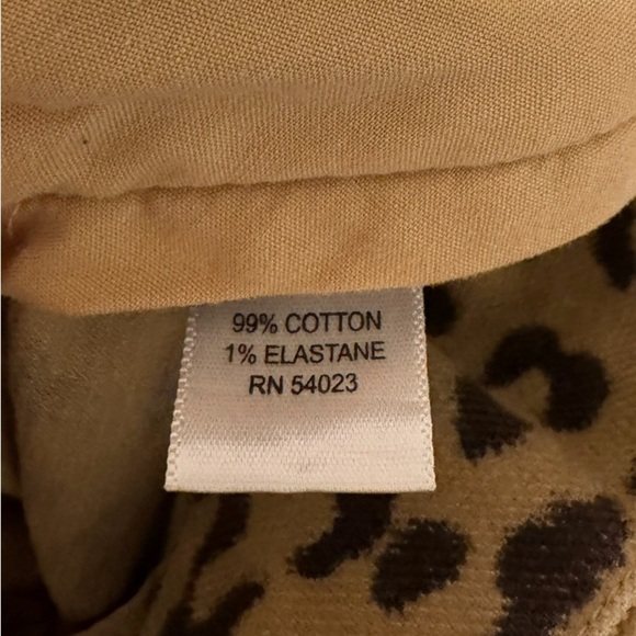 Banana Republic Leopard Cropped Camden Pant - Picture 5 of 5